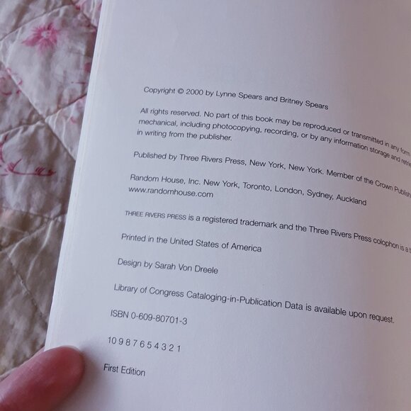 2000 Britney Spears Heart to Heart Book - Picture 10 of 10